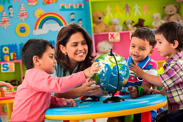 Diploma in Montessori Child Care & Education